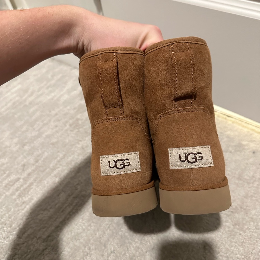 Ugg Minis!!! - image 4